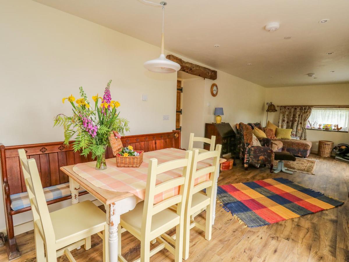 Villa Buzzards Breg Builth Wells Esterno foto
